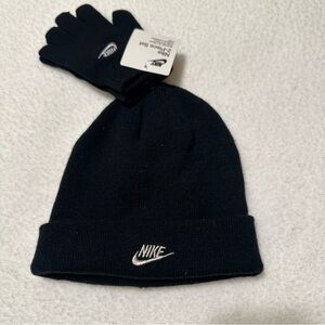 Girls Black Nike Hat and Glove Set